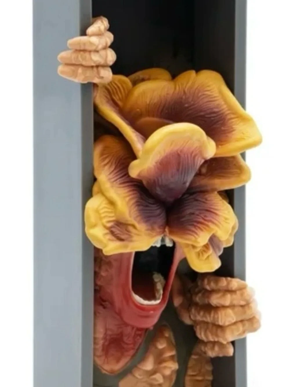 The Last of Us Nooks Collectible Figure - Brown/Gold